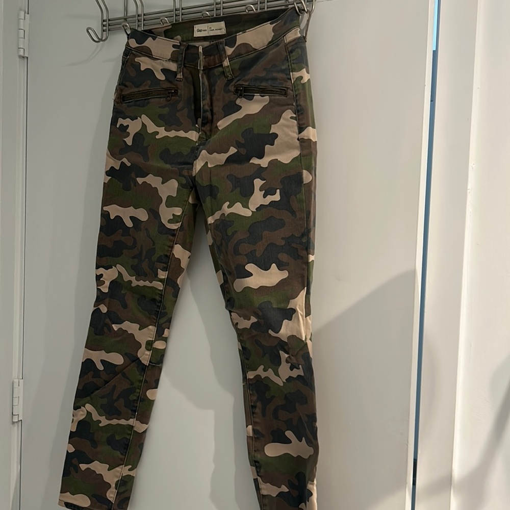 Gap army skinny pants size 29